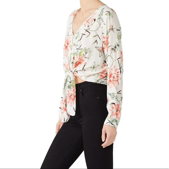 Fifteen Twenty Button Up Tie Front Floral Top medium - Picture 8 of 9